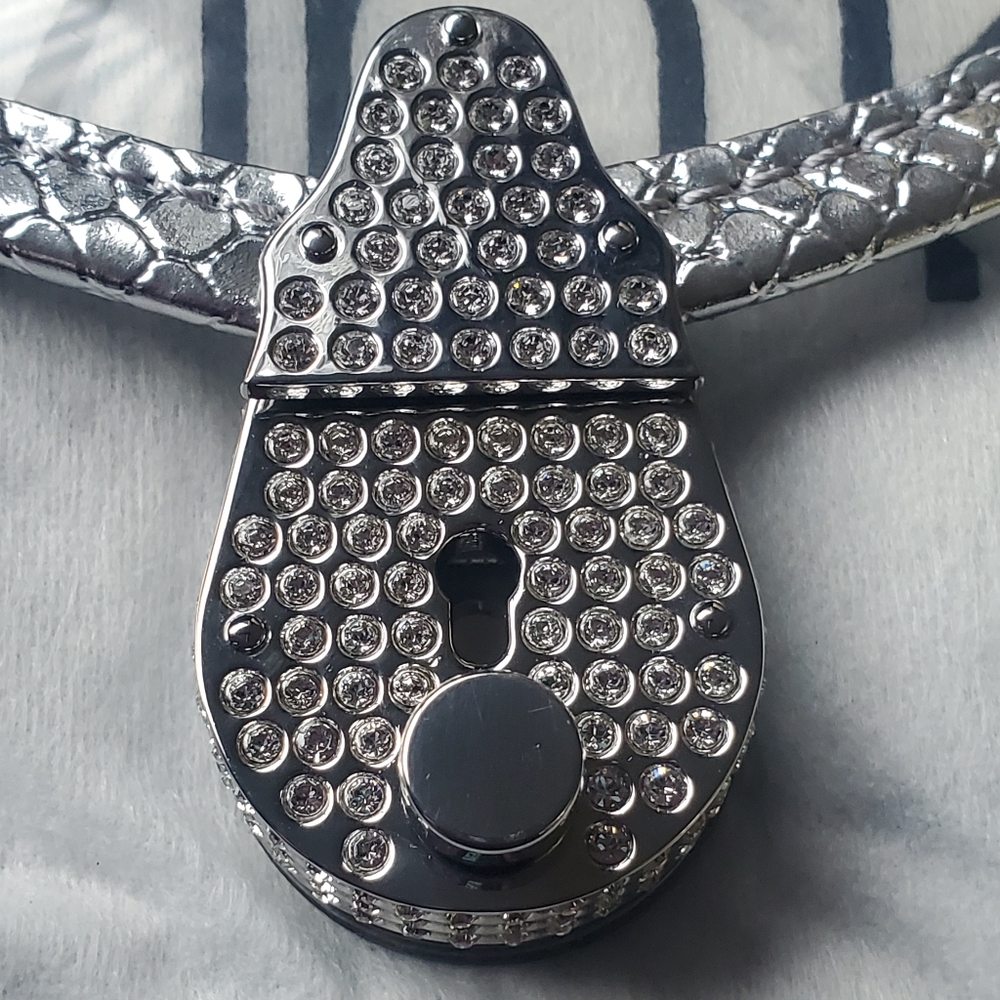 Calvin Klein The Statement Series - Picture 10 of 15